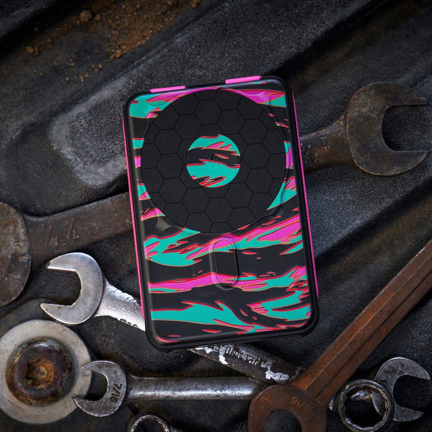 Ridge Power Bank - 10k mAh - Neon Tiger